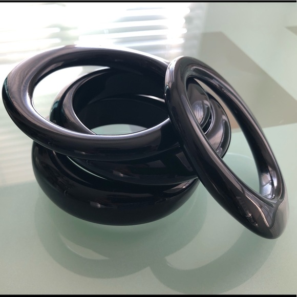 Four black lacquer bangles modern-style - Picture 2 of 5
